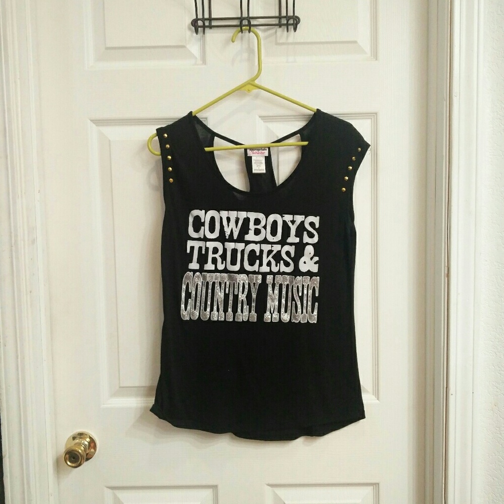 Cowboys, trucks & country music tee